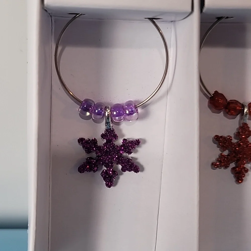 ASHLEY NICOLE WINE GLASS CHARMS